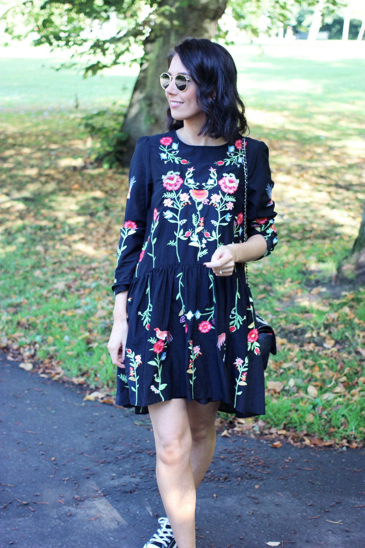 how-to-wear-the-embroidered-dress