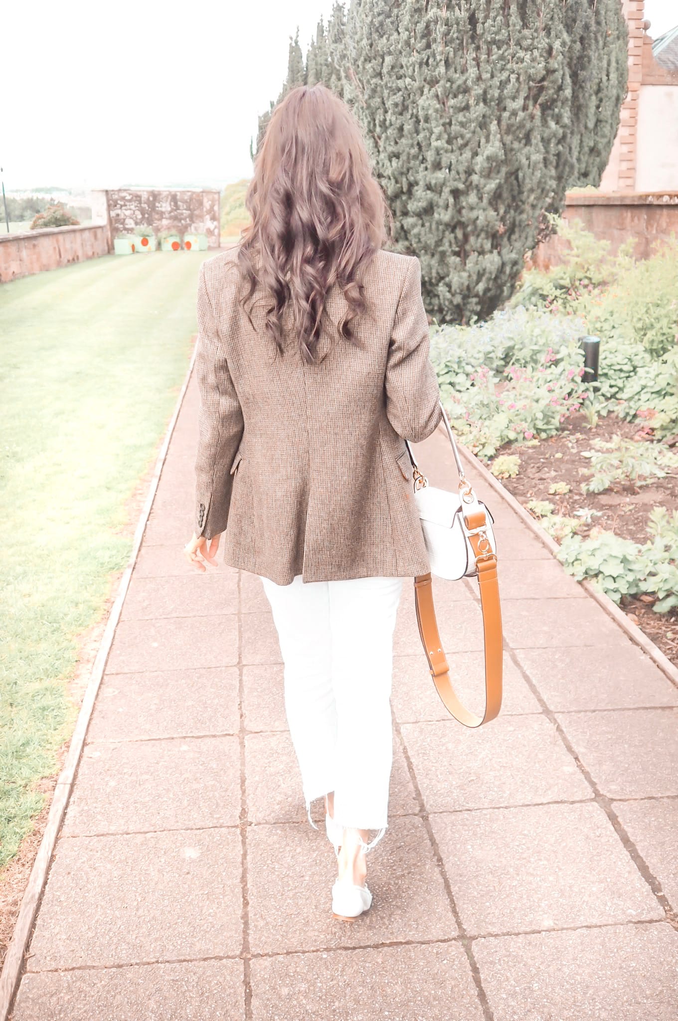 HOW TO DRESS FOR SPRING WHEN IT S COLD OUTSIDE The Girl In The Tartan Scarf
